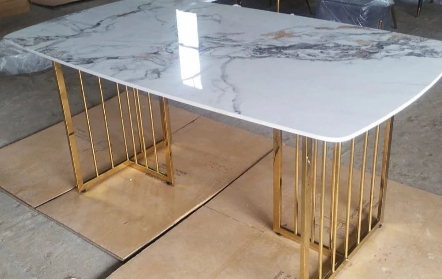 Willa - Dining Table Marble Top