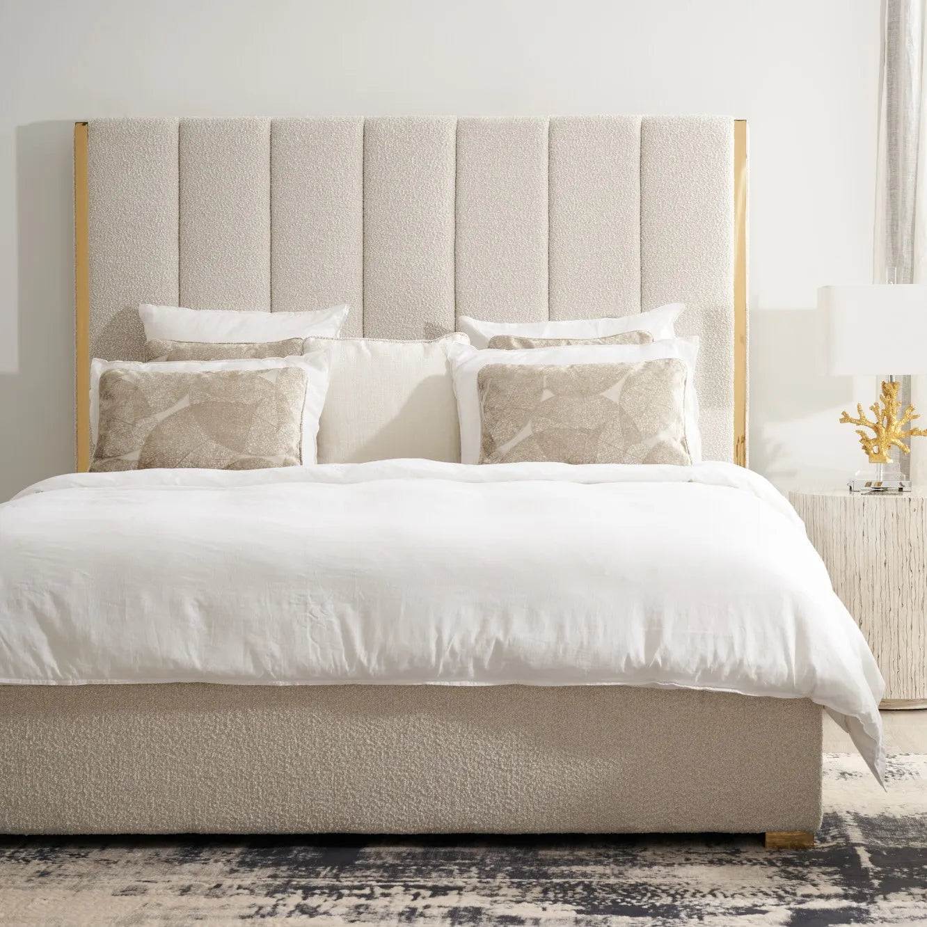 Ezra - Bed