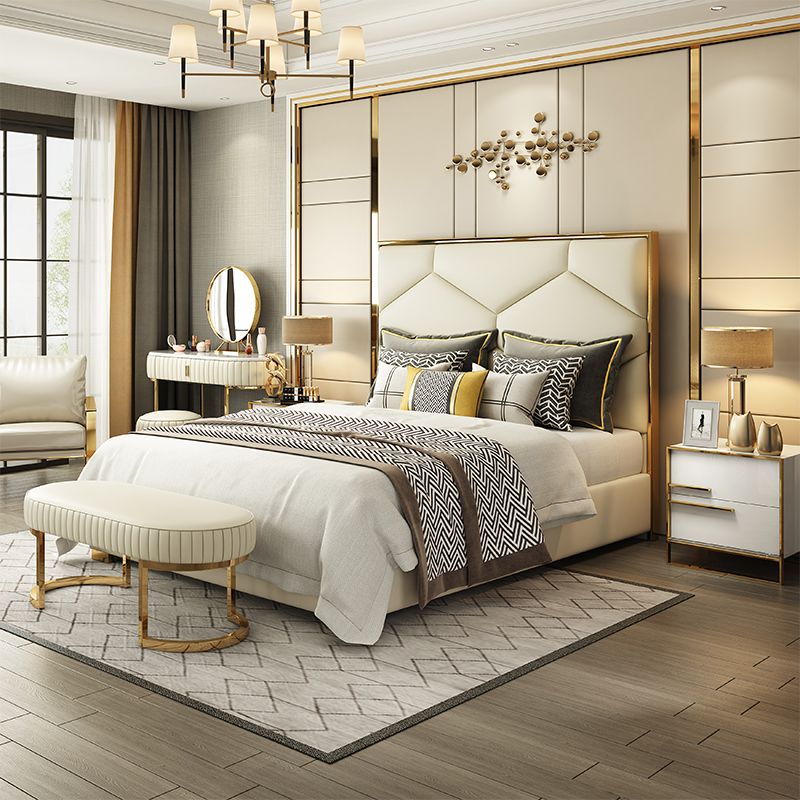Faye - Bed