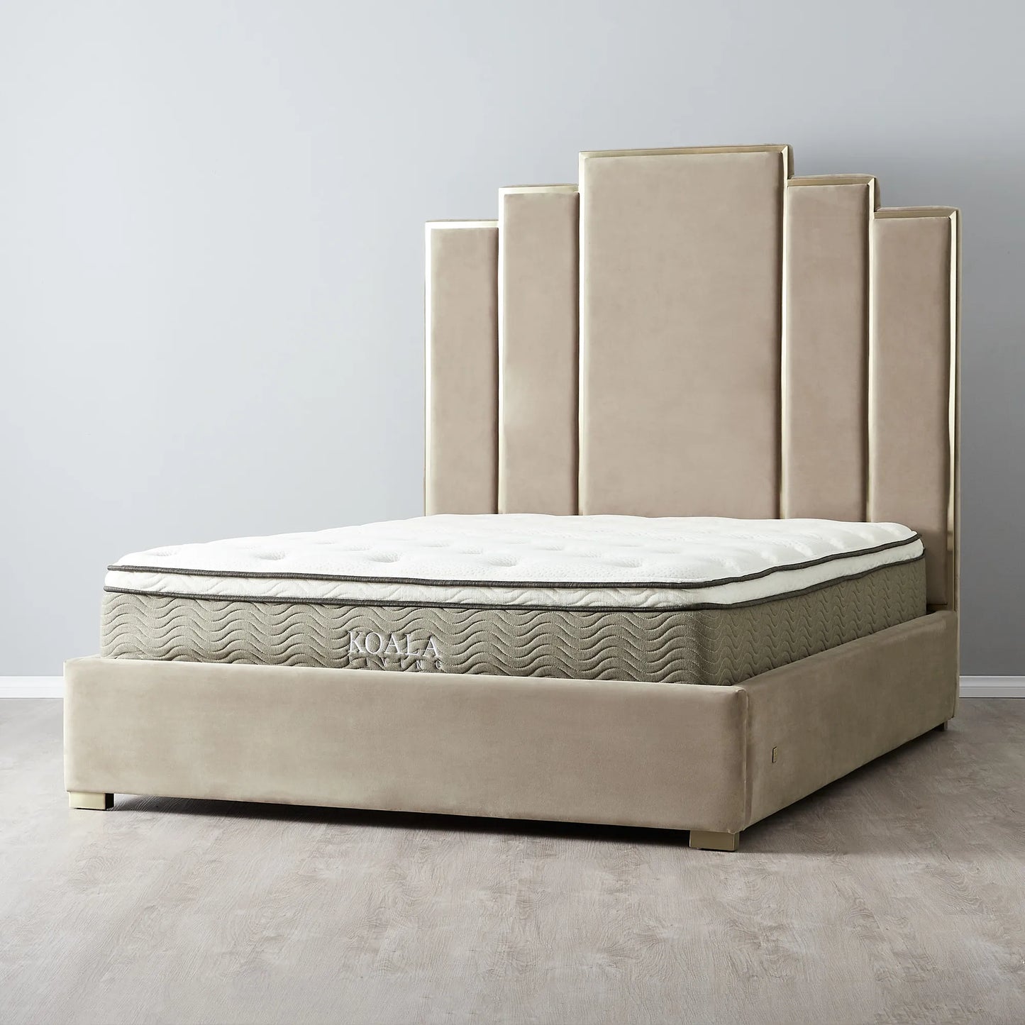 Hedy - Bed