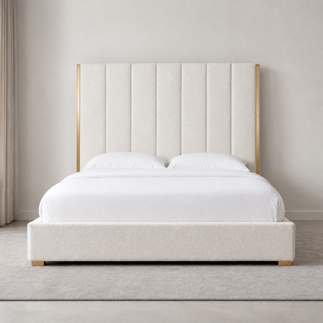 Ezra - Bed, complete straight-on bed view