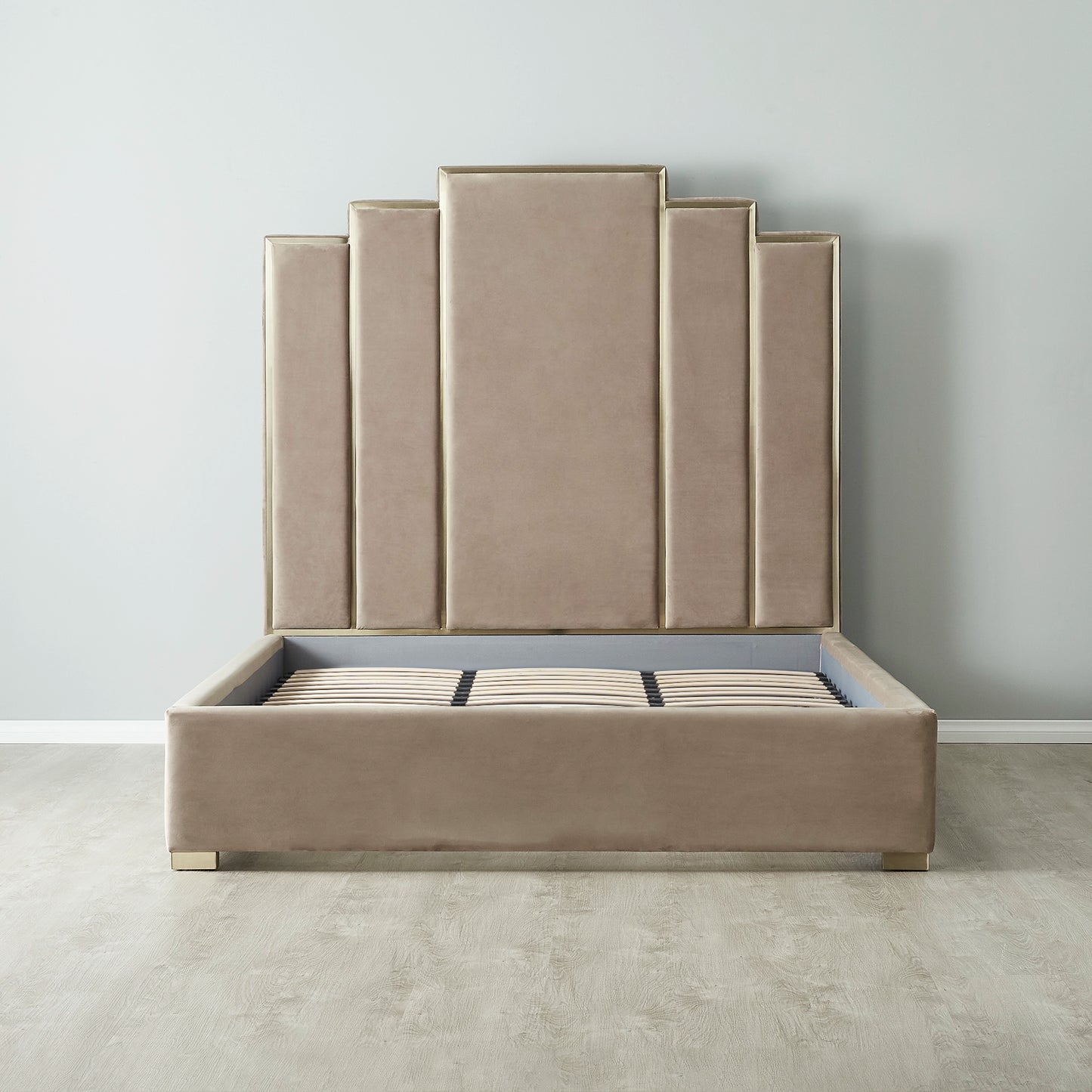 Hedy - Bed